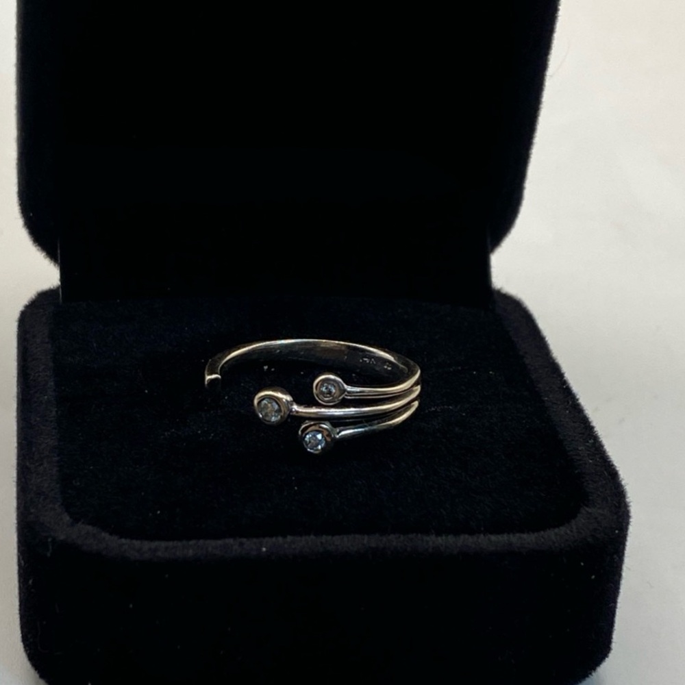 14K White Gold ED Diamond Ring | 2 g | Size 5 | Modern Wrap Design - Picture 2 of 9